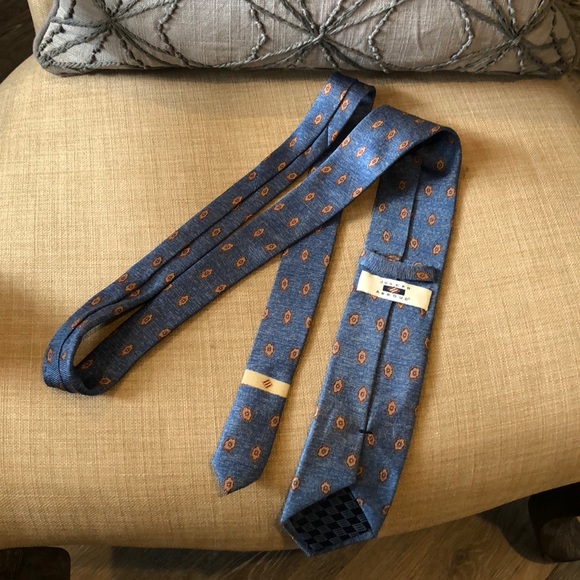 Joseph Abboud Tie - Picture 3 of 3